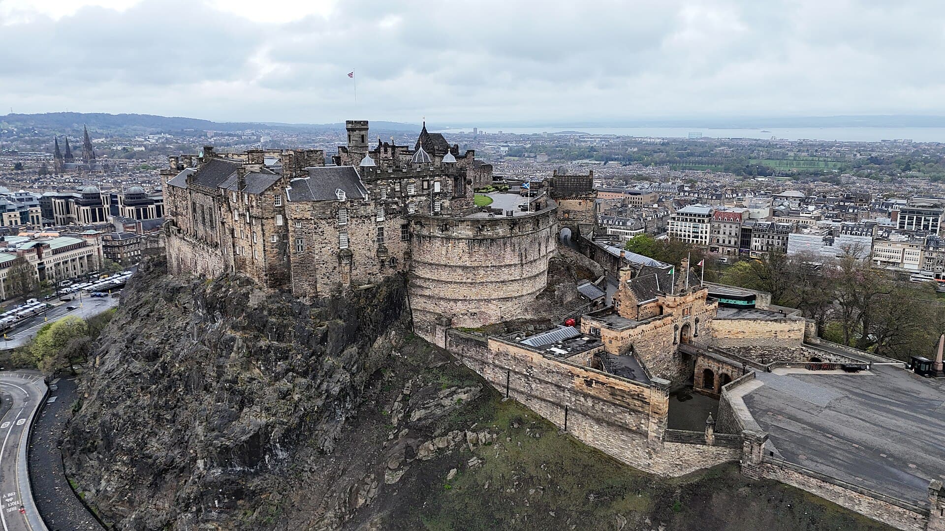 Edinburgh skyline
